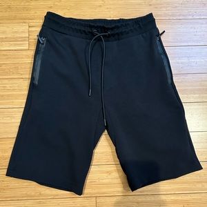 Zara Men’s Black Tech Athletic Shorts Zip Pockets Size M 31”